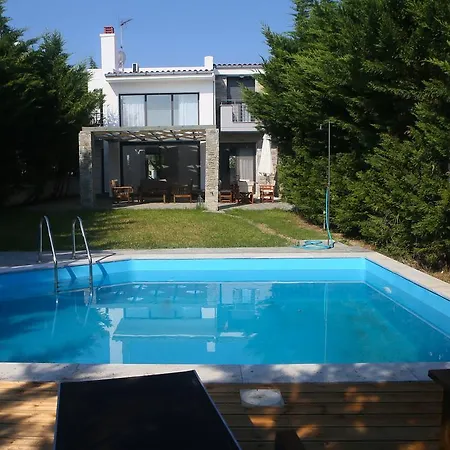 Sunny Sani Luxury