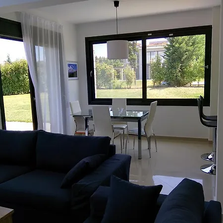 Sunny Sani Luxury فيلة باراليا ساني