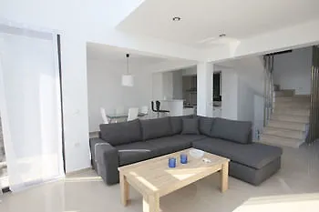 Sunny Sani Luxury * باراليا ساني