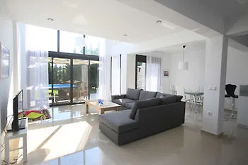 Sunny Sani Luxury * باراليا ساني