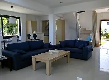 Sunny Sani Luxury Vilă