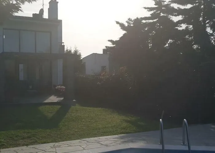 Sunny Sani Luxury Villa *